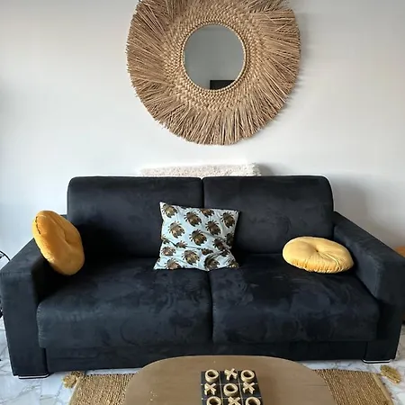 En Rez De Jardin Sur La דירה