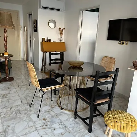 En Rez De Jardin Sur La * Menton